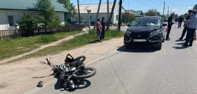 Двое детей на мопеде пострадали в ДТП в Оренбургской области