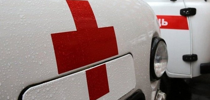 В Химках автобус врезался в остановку – есть пострадавшие