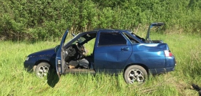 В Мордовии при опрокидывании ВАЗа погиб водитель