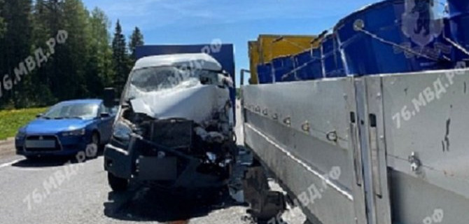 Водитель «Газели» погиб в ДТП в Ярославской области