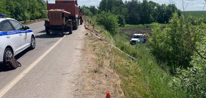 В Орловской области грузовик насмерть сбил дорожного рабочего