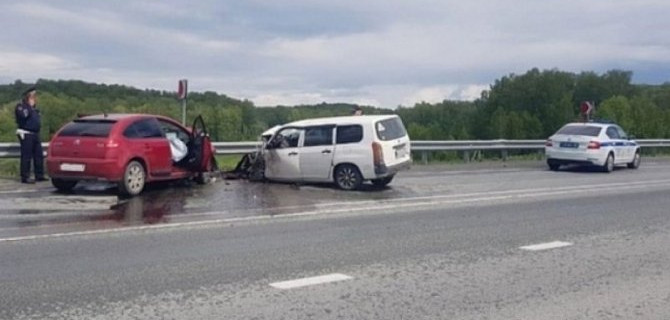 Два человека погибли в ДТП в Новосибирской области