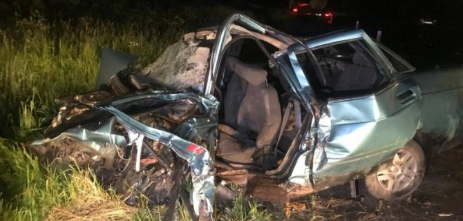 19-летний водитель погиб в ДТП с КамАЗом в Кировской области