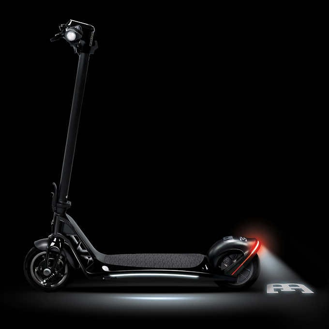 Фирма Bugatti представила странную для себя новинку бугатти 2