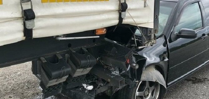 Водитель погиб в ДТП с КамАЗом в Ставропольском крае