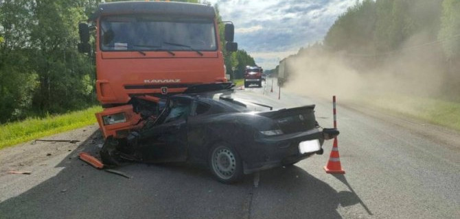Водитель иномарки погиб в ДТП с молоковозом в Юрьянском районе Кировской области