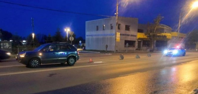 В Калининграде автомобиль сбил двух пешеходов