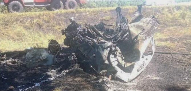 Под Курском смертельное ДТП – автомобиль врезался в дерево и загорелся