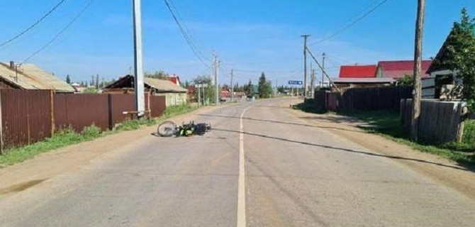 В Сунтарском районе Якутии пьяный мотоциклист врезался в столб