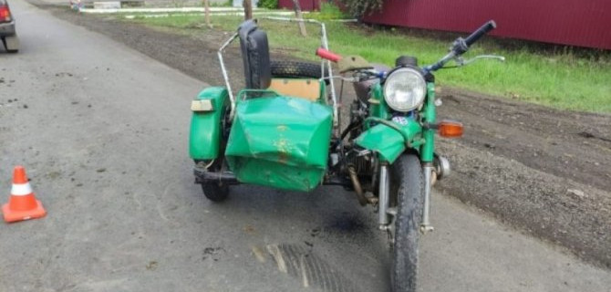 В ДТП в Омской области по вине пьяного мотоциклиста пострадал ребенок