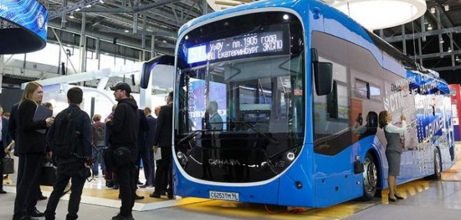 В Екатеринбурге представлен новый электробус «Синара-6253»