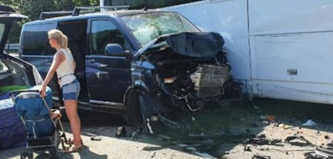 Пять человек пострадали в ДТП с автобусом в Сочи