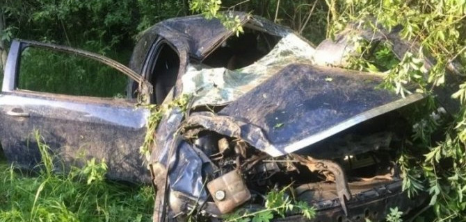 Женщина и девочка пострадали при опрокидывании машины в Марий Эл