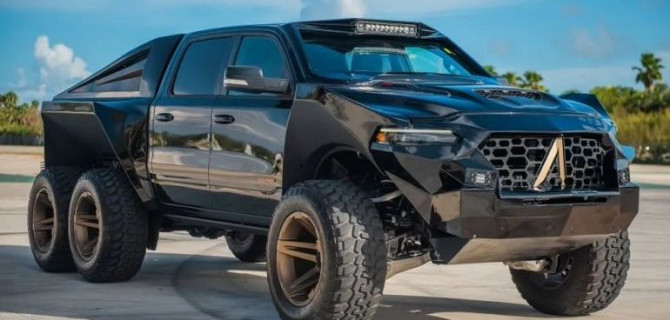Пикап RАМ 1500 TRX превратился в НЛО