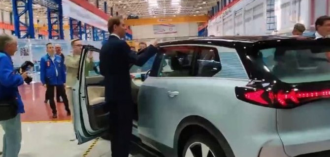 В России представлен прототип нового электрического кроссовера