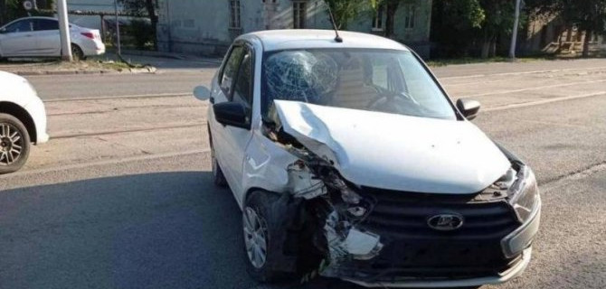 Пожилой водитель пострадал в ДТП в Саратове