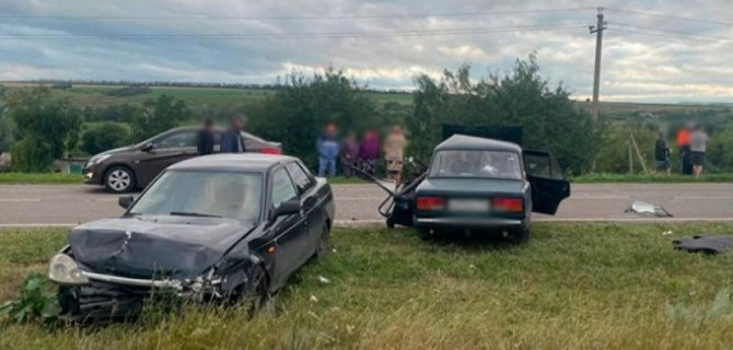 Двое детей пострадали в ДТП в Белгородской области