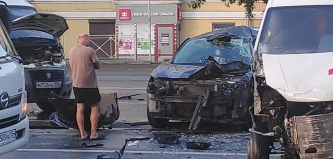 Два человека пострадали в ДТП со «скорой» в Новосибирске