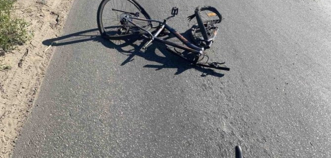 В Эжвинском районе женщина на иномарке сбил велосипедиста