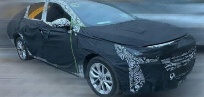 В Китае испытывается новый бюджетный седан Geely FS12