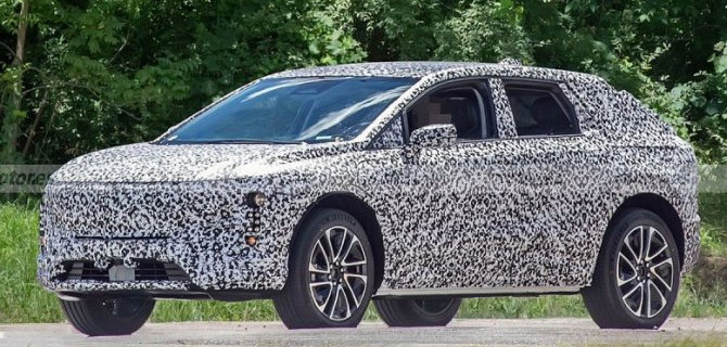 Cadillac работает над новым электрокроссовером