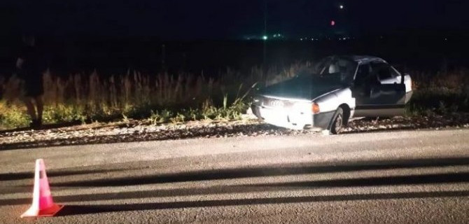 В Кирове при опрокидывании автомобиля погиб водитель и пострадал 6-летний ребенок