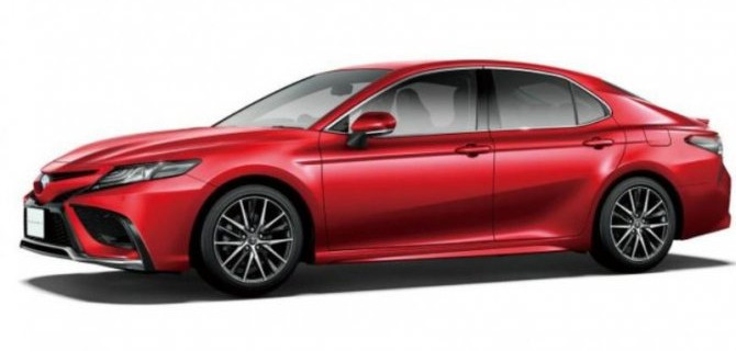 Седаны Toyota Camry и Daihatsu Altis прошли небольшой рестайлинг