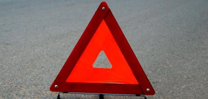 Водитель грузовика пострадал в ДТП с комбайном в Курской области