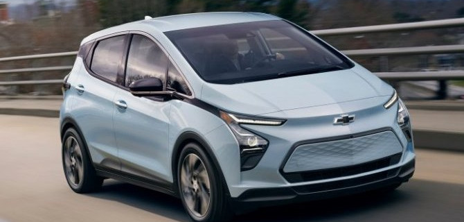 Tesla проиграла General Motors в создании самого дешёвого электромобиля