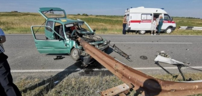В Челябинской области водитель погиб, врезавшись в ограждение