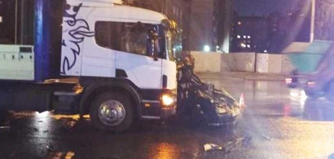 В Новосибирске 20-летний водитель погиб из-за дождя