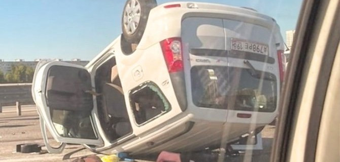 Под Петербургом из-за пьяного водителя перевернулся «Ларгус» с детьми