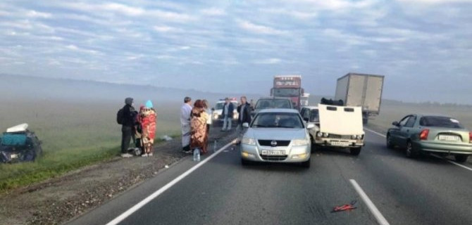 Пассажирка иномарки пострадала в ДТП в Омской области