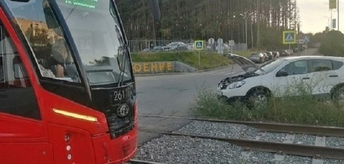 Два пассажира трамвая пострадали в ДТП в Ижевске