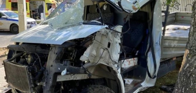 Водитель «Газели» погиб в ДТП в Кирове