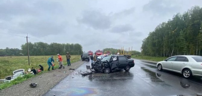 Один погиб, пятеро пострадали в ДТП в Зырянском районе Томской области