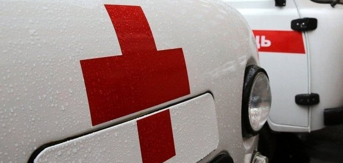 Мотоциклист с пассажиркой пострадали в ДТП во Владивостоке