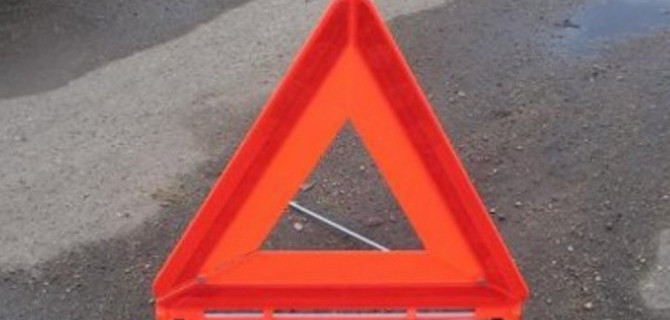 Два человека пострадали при опрокидывании автомобиля в Кузнецком районе