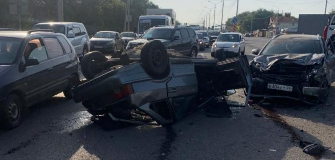 21-летний водитель пострадал в ДТП под Воронежем
