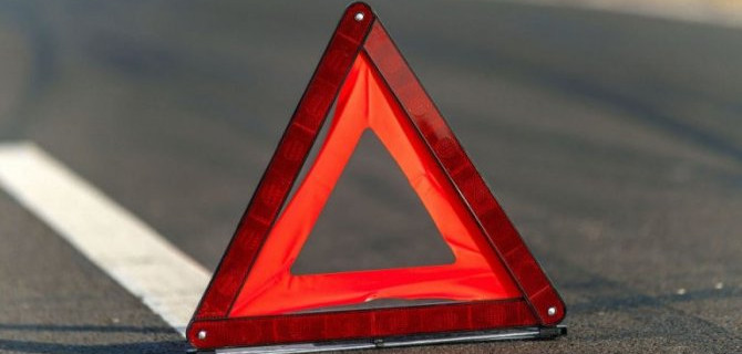 Женщина погибла в ДТП с грузовиком в Ленобласти