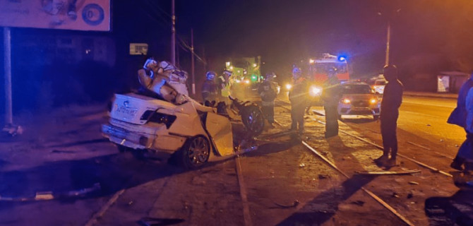 В ночном ДТП в Твери погибли два человека