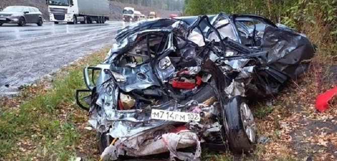 Водитель погиб в ДТП с грузовиком в Челябинской области