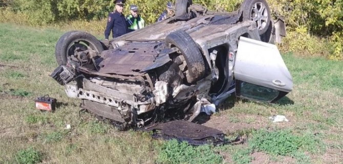 Злостный нарушитель ПДД погиб с пассажиром при опрокидывании машины в Мордовии