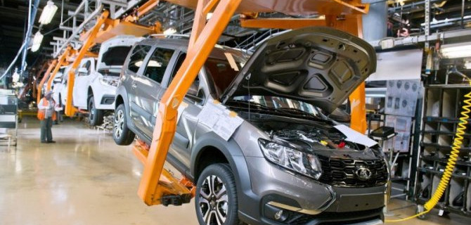 «АвтоВАЗ» чуть не ушёл в очередной простой