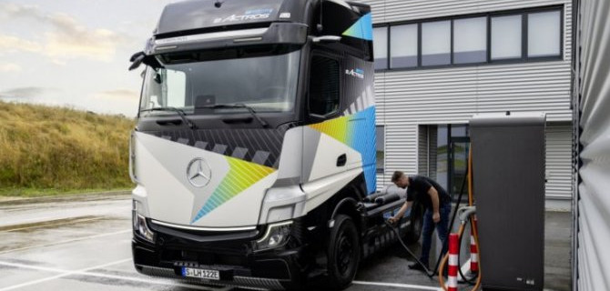 Представлен прототип «дальнобойного» электротягача Mercedes-Benz eActros LongHaul