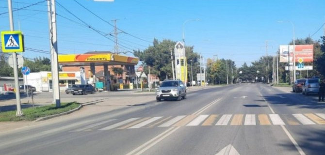 В Азове «Ока» сбила 16-летнюю девушку на переходе