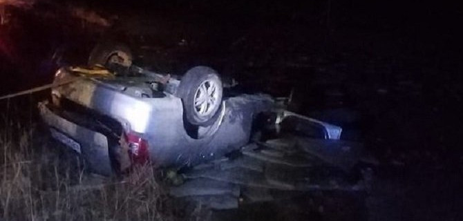 В Якутии при опрокидывании автомобиля погиб подросток