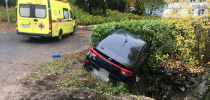 Водитель пострадал в ДТП в Твери
