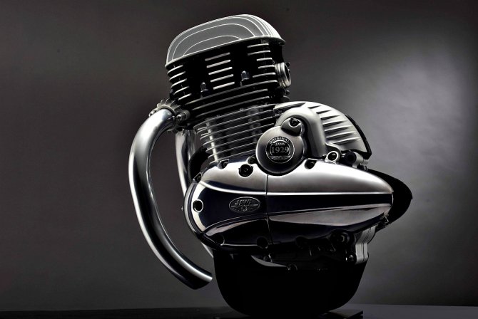 В Индии представлен рестайлинговый мотоцикл Jawa 42 Bobber ява 6