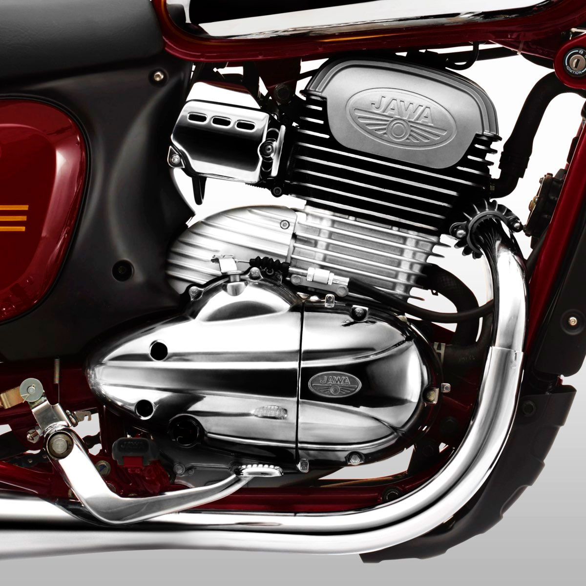 В Индии представлен рестайлинговый мотоцикл Jawa 42 Bobber ява